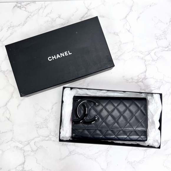EUC Chanel Cambon Leather Wallet. - Picture 9 of 9